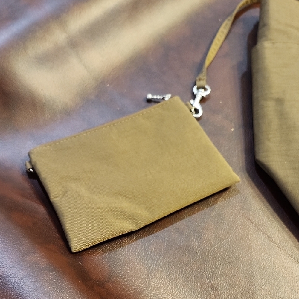 Baggallini Olive Tote Bag with Brown Straps - Picture 3 of 5